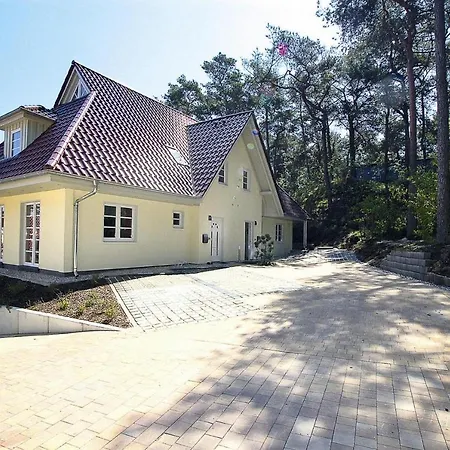 Holiday home Doppelhaushaelfte Ostseehaus Ii,