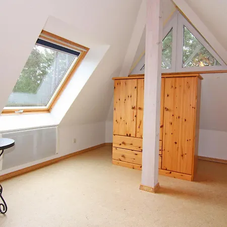 Holiday home Doppelhaushaelfte Ostseehaus Ii,