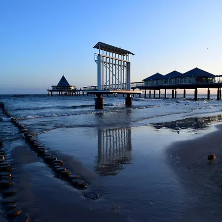 Doppelhaushaelfte Ostseehaus Ii, *