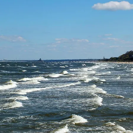 Doppelhaushaelfte Ostseehaus Ii, 펜션 트라센하이드